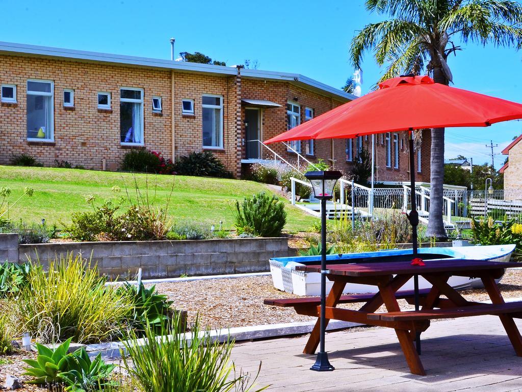 Norfolk Pines Motel Merimbula Ngoại thất bức ảnh